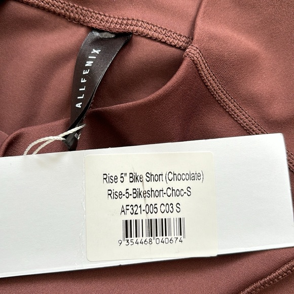 All Fenix NWT Stella Sports Bra & Rise 5” Bike Shorts Chocolate S - Picture 7 of 10